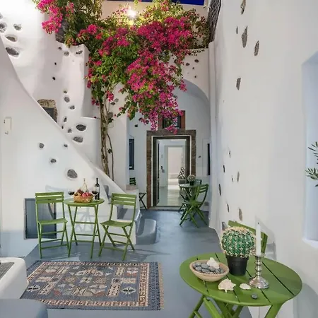 Artemis Sunset Santorini Rooftop Jacuzzi View *