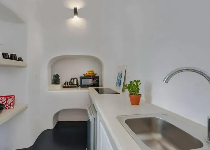 Artemis Sunset Santorini Rooftop Jacuzzi View *