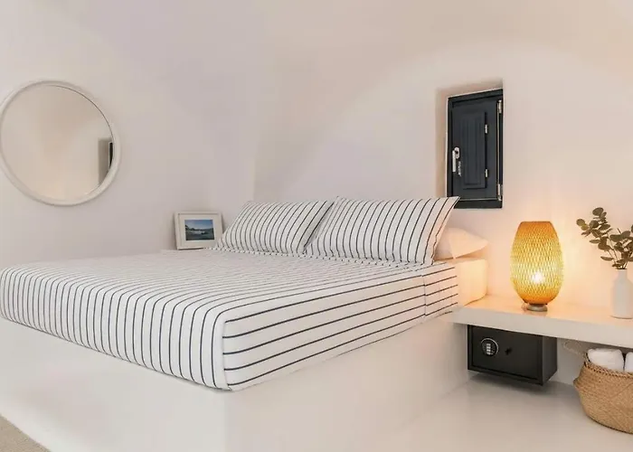 Artemis Sunset Santorini Rooftop Jacuzzi View